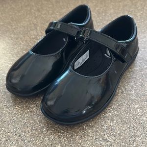 Hush puppies girls black shoe size 11.5W